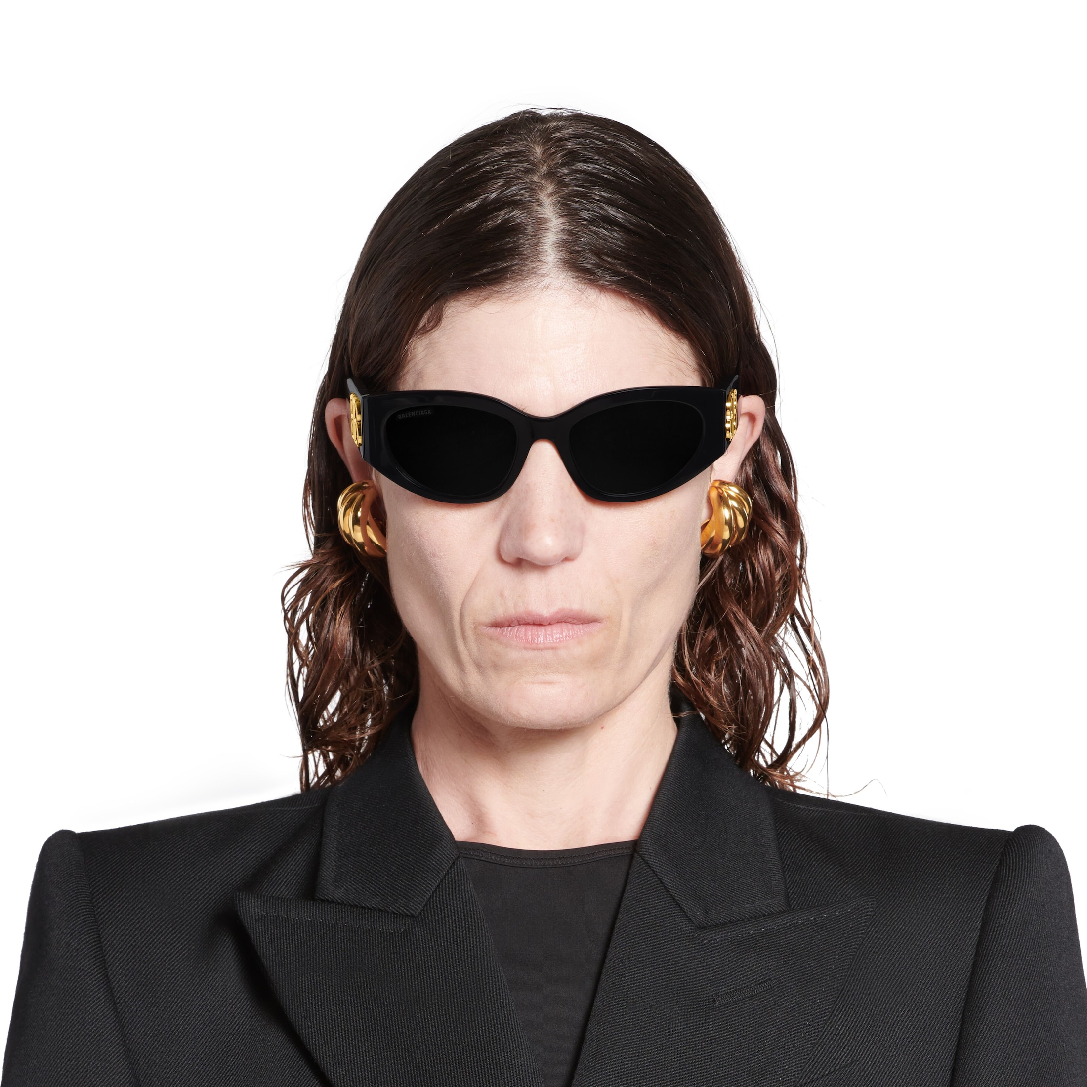 Women’s Bossy Round Af Sunglasses in Black - Image 2